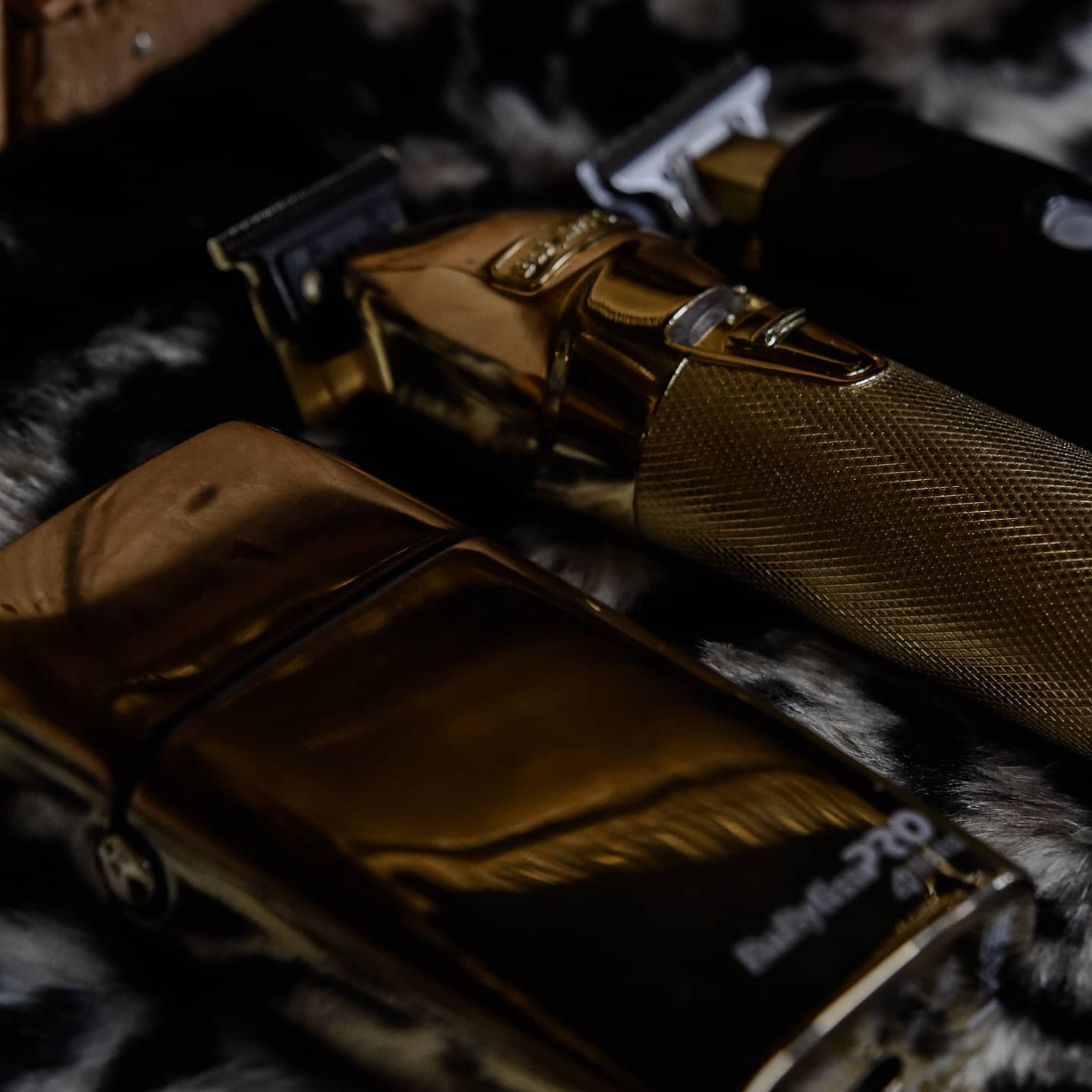 Gouden BaByliss tondeuse van dichtbij